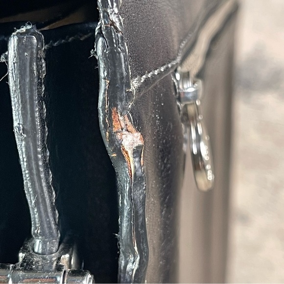 Time Resistance Leather Briefcase - Business Laptop Bag Italian Handmade - Picture 16 of 16